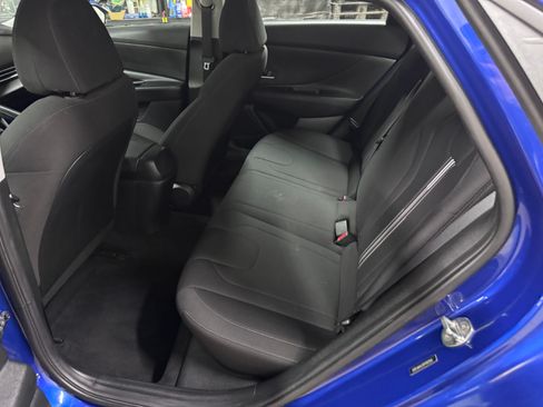 Used 2023 Hyundai Elantra SEL image 15