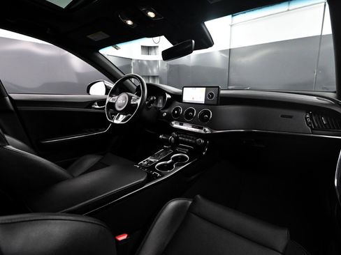 Used 2022 Kia Stinger GT-Line image 48