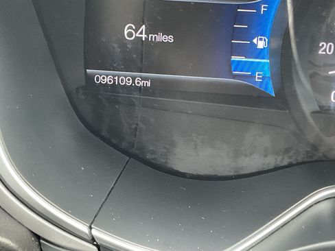 Used 2016 Ford Fusion SE image 11