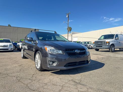 Used 2012 Subaru Impreza 2.0i Premium image 11