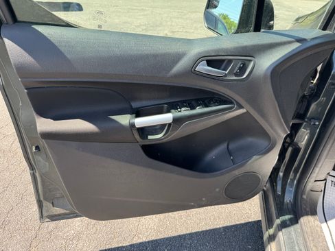 Used 2017 Ford Transit Connect XLT Long Wheel Base FWD image 3