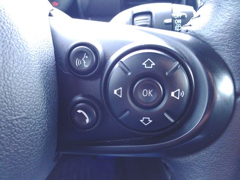 Used 2017 MINI Cooper Clubman image 31