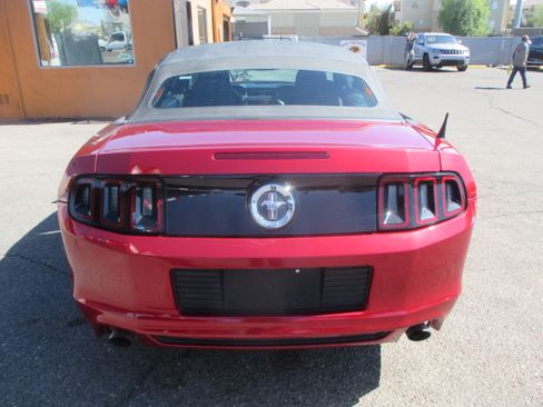 Used 2014 Ford Mustang Convertible RWD image 6