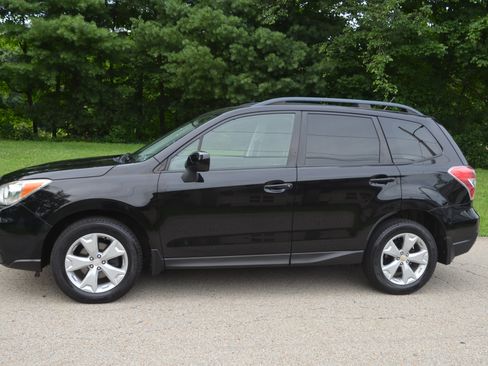 Used 2015 Subaru Forester 2.5i Premium AWD/4WD image 1