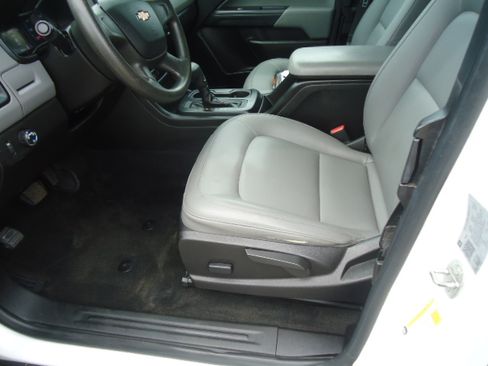 Used 2018 Chevrolet Colorado 2WD Extended Cab W/T image 5