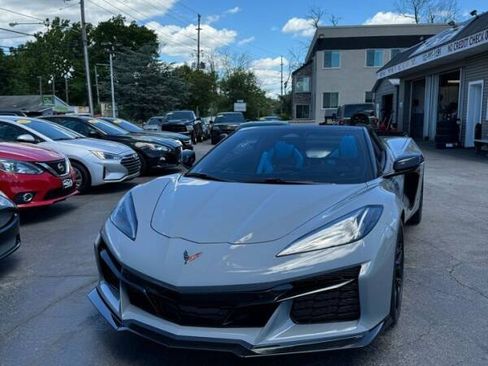 Used 2024 Chevrolet Corvette Z06 image 2