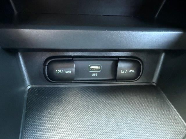 Used 2023 Kia Soul LX FWD image 19