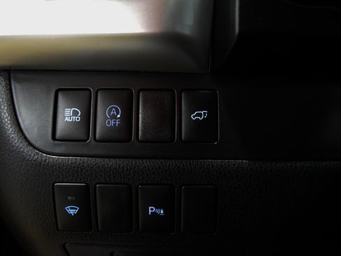 Used 2018 Toyota Highlander Limited image 30