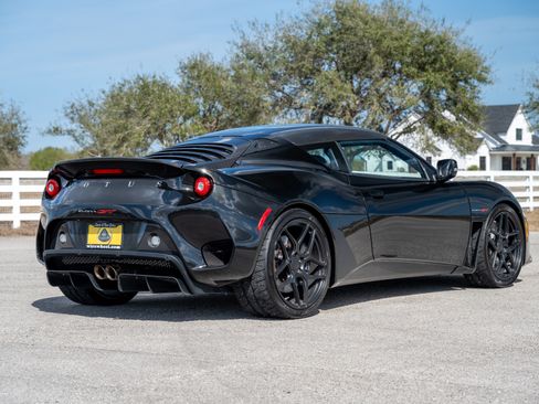 Used 2021 Lotus Evora image 13