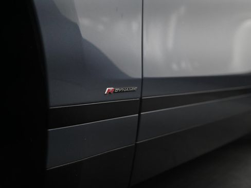 Used 2020 Land Rover Range Rover Velar R-Dynamic S image 11