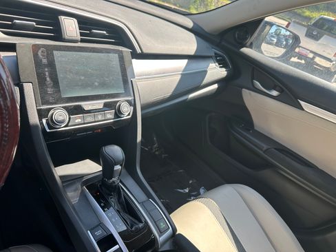 Used 2016 Honda Civic EX image 13