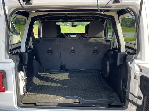 Used 2020 Jeep Wrangler Unlimited Rubicon 4xe image 12