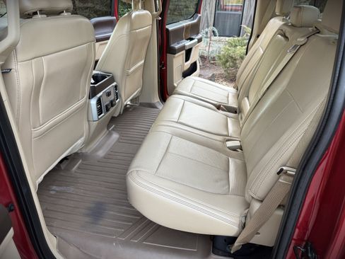 Used 2018 Ford F150 Lariat image 22