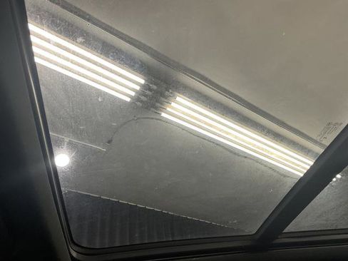 Used 2023 GMC Yukon XL SLT image 29