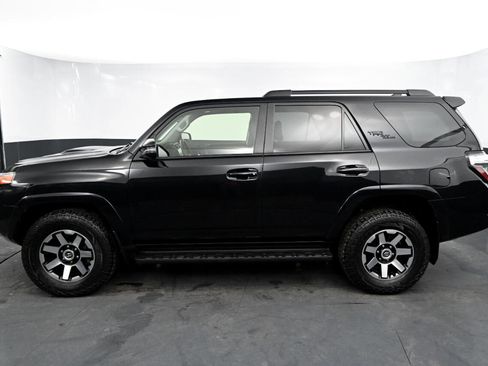 Used 2022 Toyota 4Runner TRD Off-Road Premium image 2