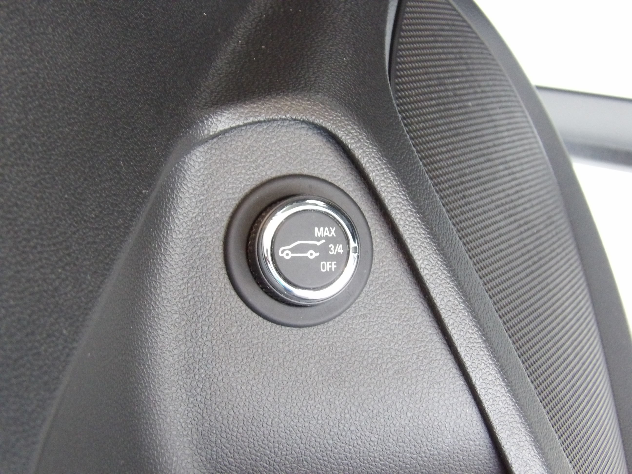Used 2021 Chevrolet TrailBlazer FWD LT image 17