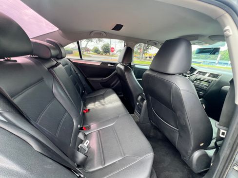 Used 2014 Volkswagen Jetta SE Sedan FWD image 12