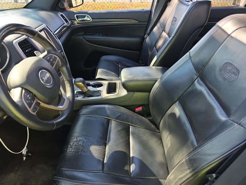 Used 2016 Jeep Grand Cherokee Overland image 5