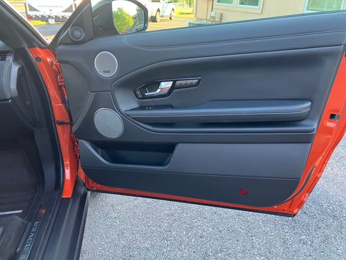 Used 2018 Land Rover Range Rover Evoque HSE Dynamic image 12