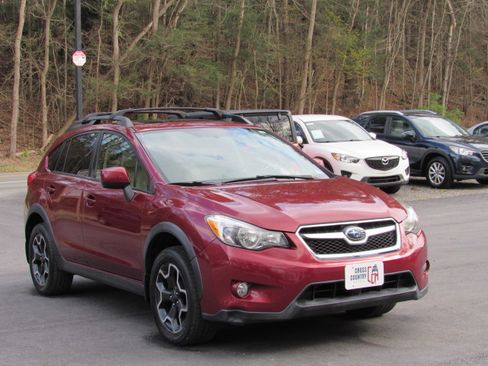 Used 2013 Subaru XV Crosstrek 2.0i Premium image 11