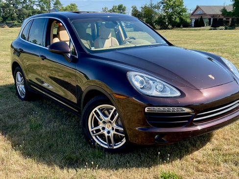 Used 2014 Porsche Cayenne UNAVAIL AWD/4WD image 2