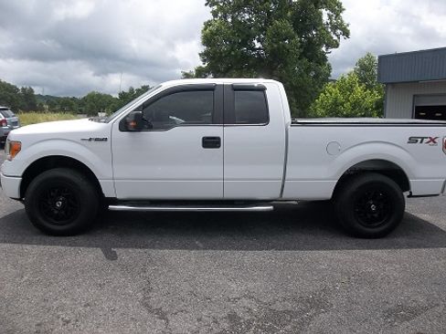 Used 2014 Ford F150 STX image 2