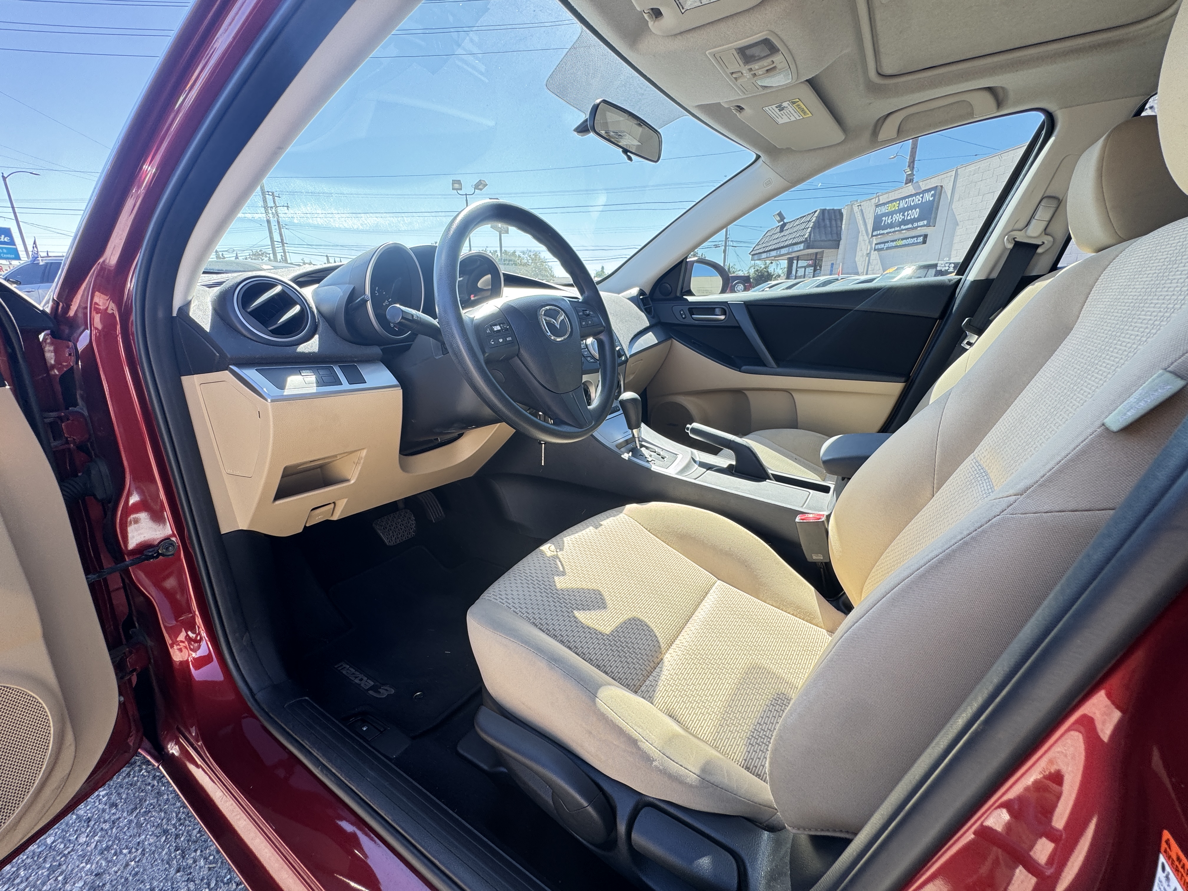 Used 2010 MAZDA MAZDA3 i Touring Sedan FWD image 16