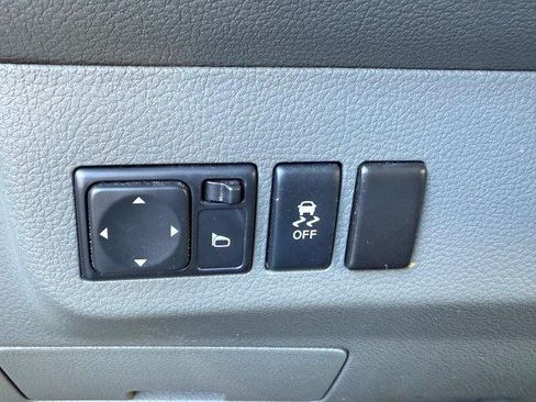 Used 2020 Nissan NV 2500 S image 23