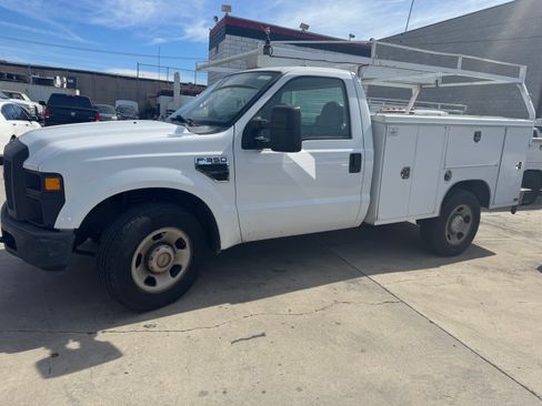 Used 2008 Ford F350 XL image 1
