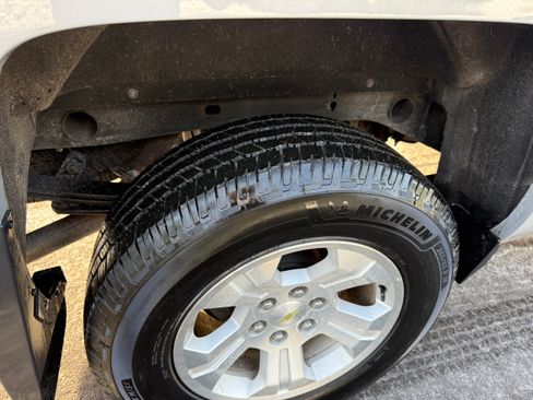 Used 2015 Chevrolet Silverado 1500 LT Z71 image 6