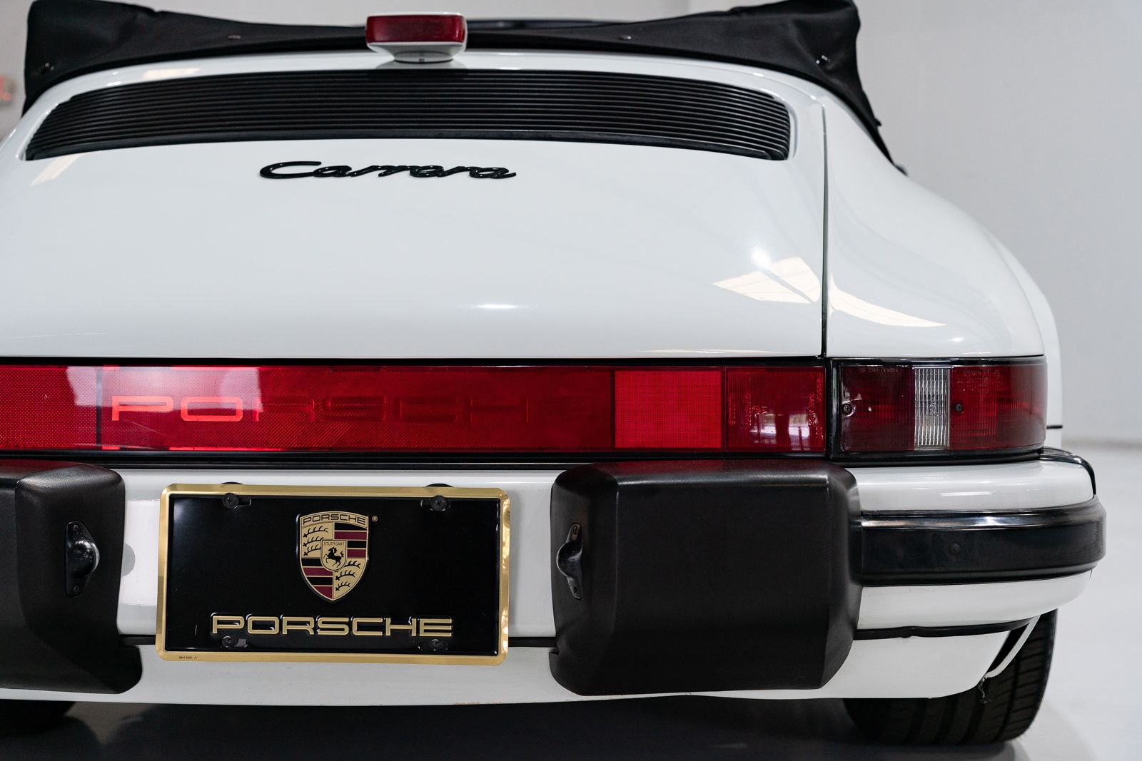 Used 1989 Porsche 911 Carrera Cabriolet RWD image 50