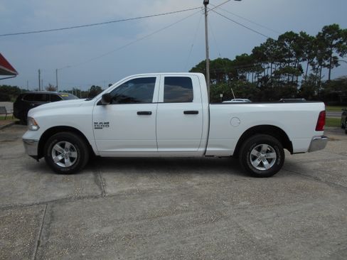 Used 2020 RAM 1500 Tradesman RWD image 4