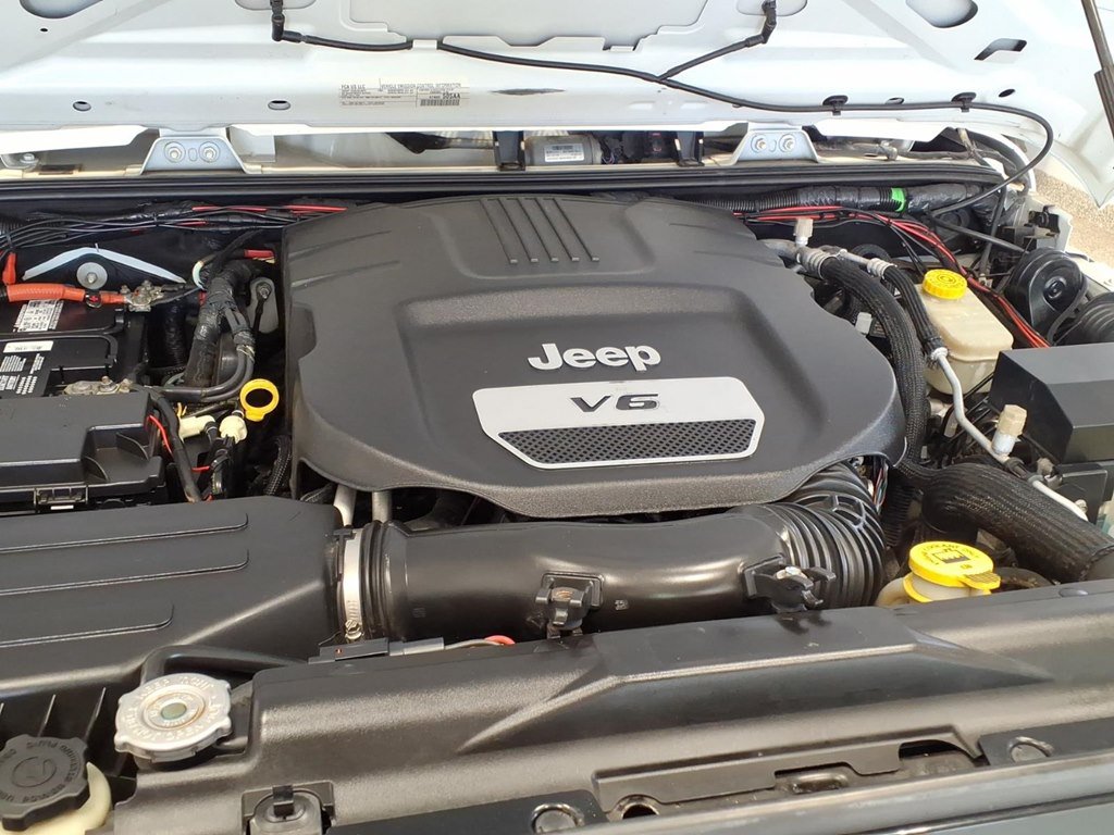 Used 2016 Jeep Wrangler 4WD Willys Wheeler image 20