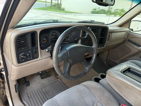 Used 2004 Chevrolet Silverado 2500 LS RWD image 10