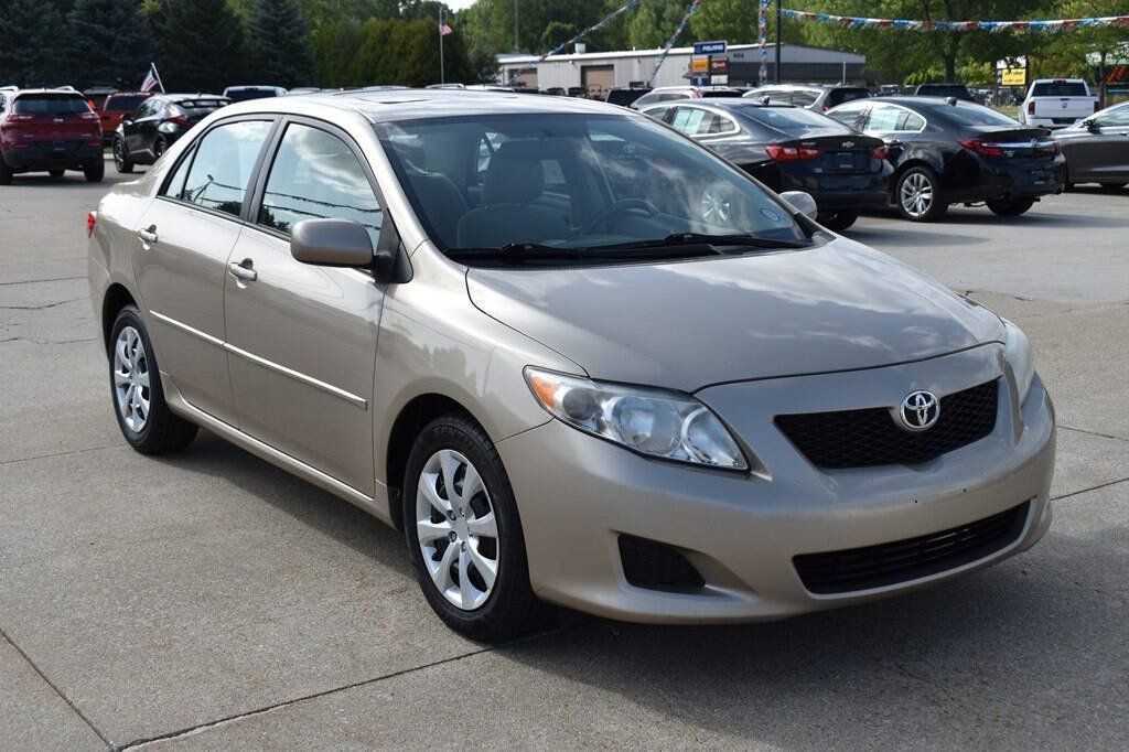 Used 2010 Toyota Corolla FWD image 1