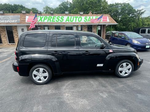 Used 2010 Chevrolet HHR LS FWD image 11