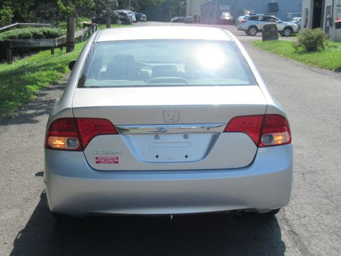 Used 2009 Honda Civic LX Sedan image 8