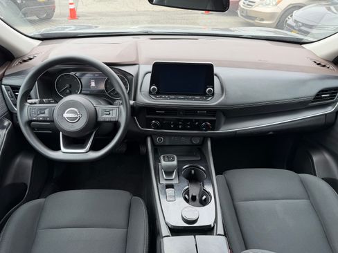 Used 2023 Nissan Rogue S image 14