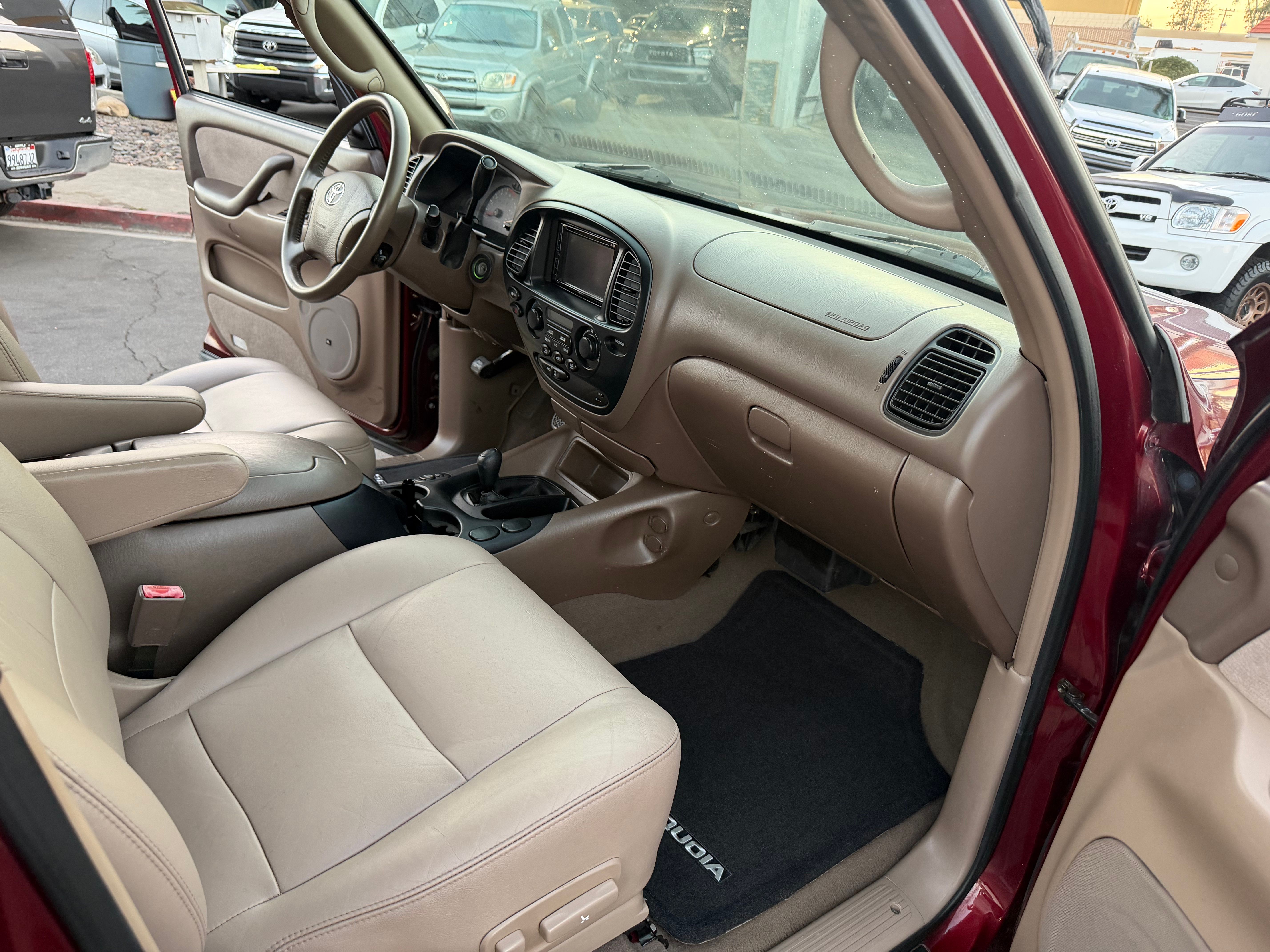 Used 2003 Toyota Sequoia 4WD SR5 image 31