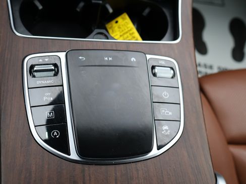 Used 2022 Mercedes-Benz GLC 300 image 31
