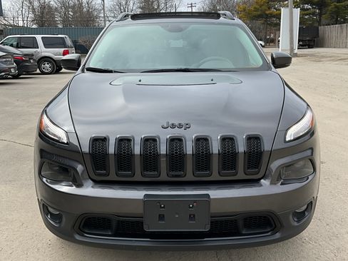 Used 2016 Jeep Cherokee High Altitude image 2