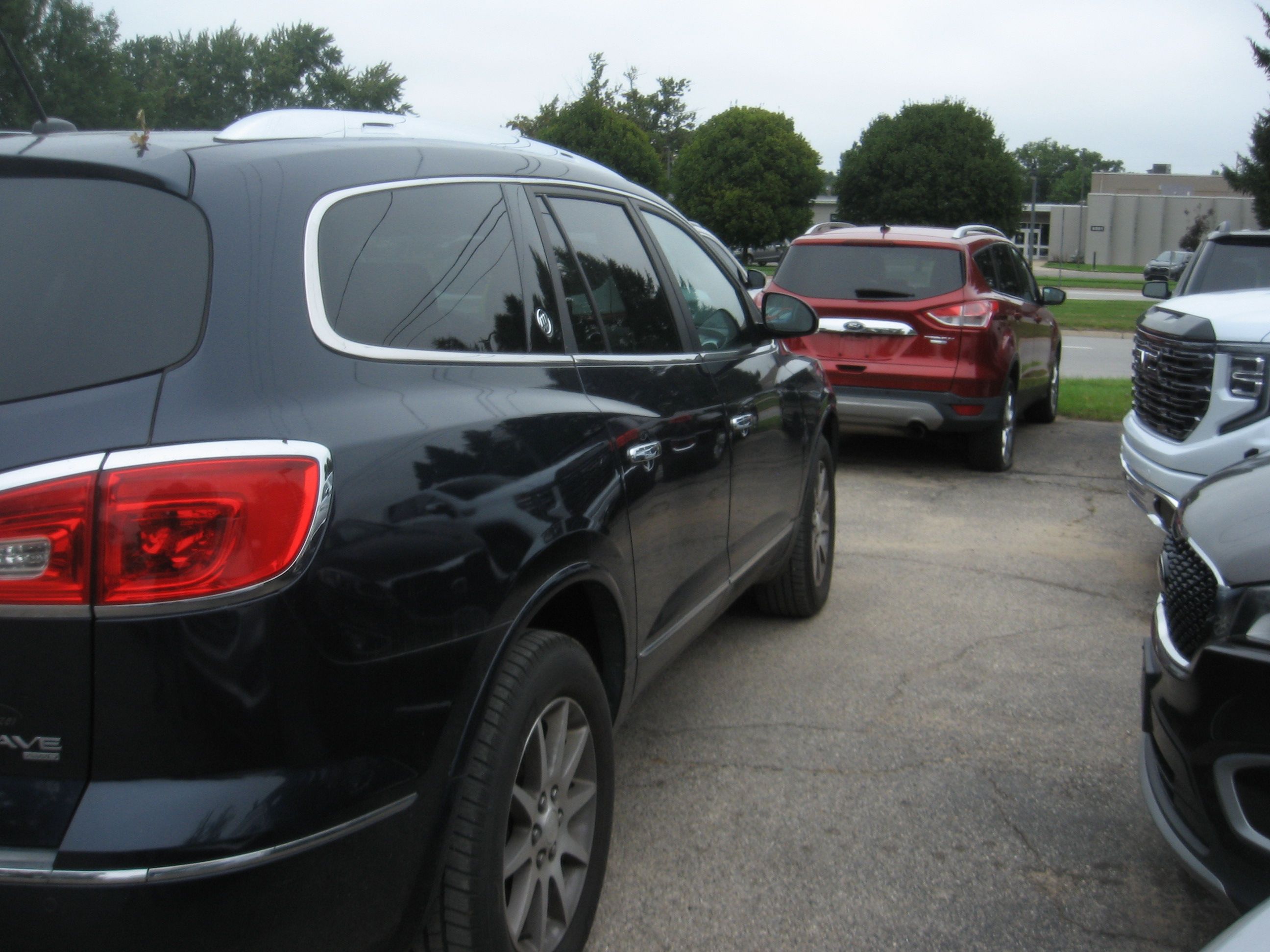 Used 2015 Buick Enclave AWD Leather image 4