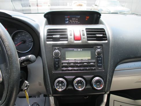 Used 2014 Subaru Forester 2.5i Premium AWD/4WD image 10