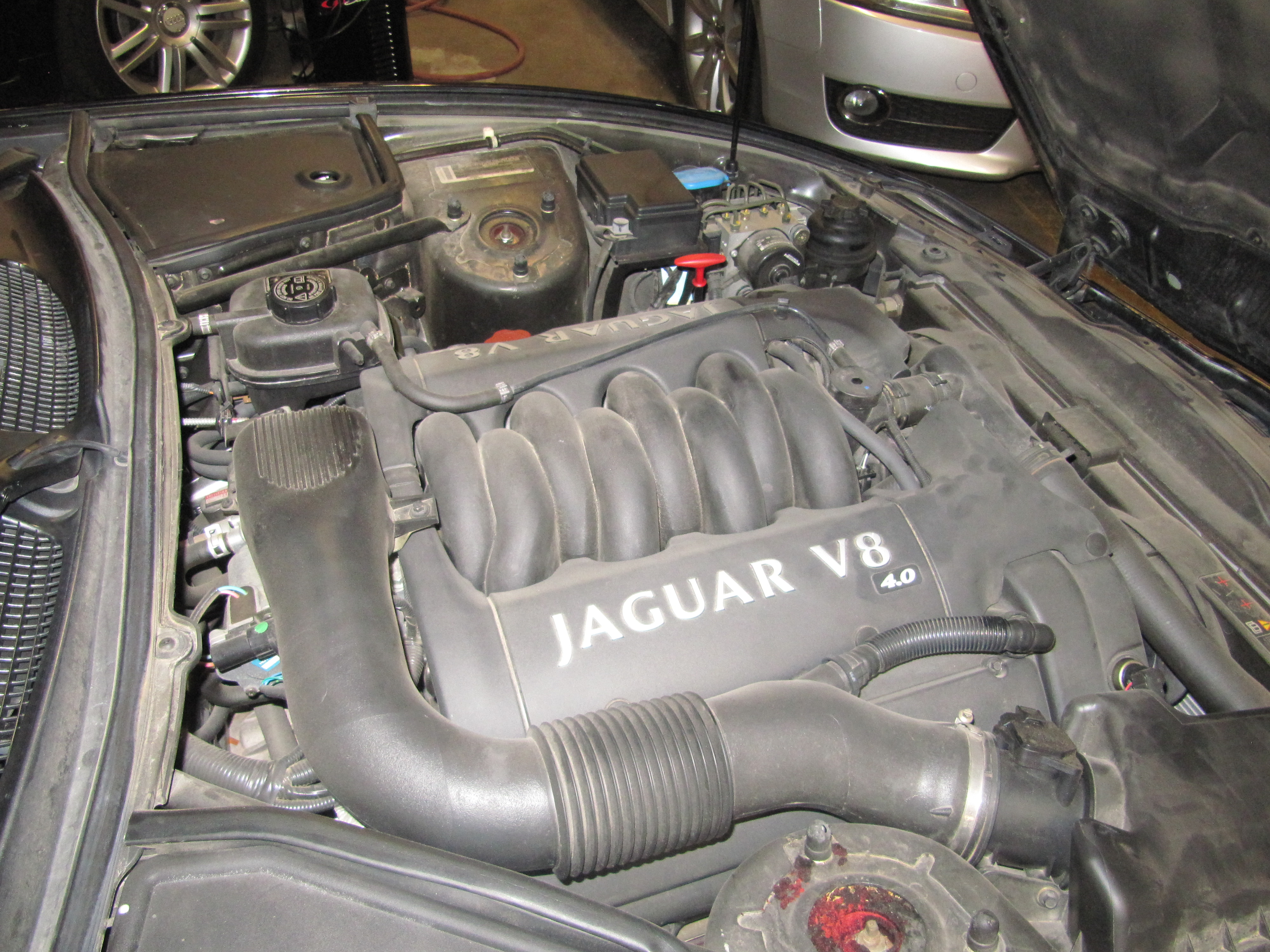 Used 2000 Jaguar XK8 Convertible RWD image 17
