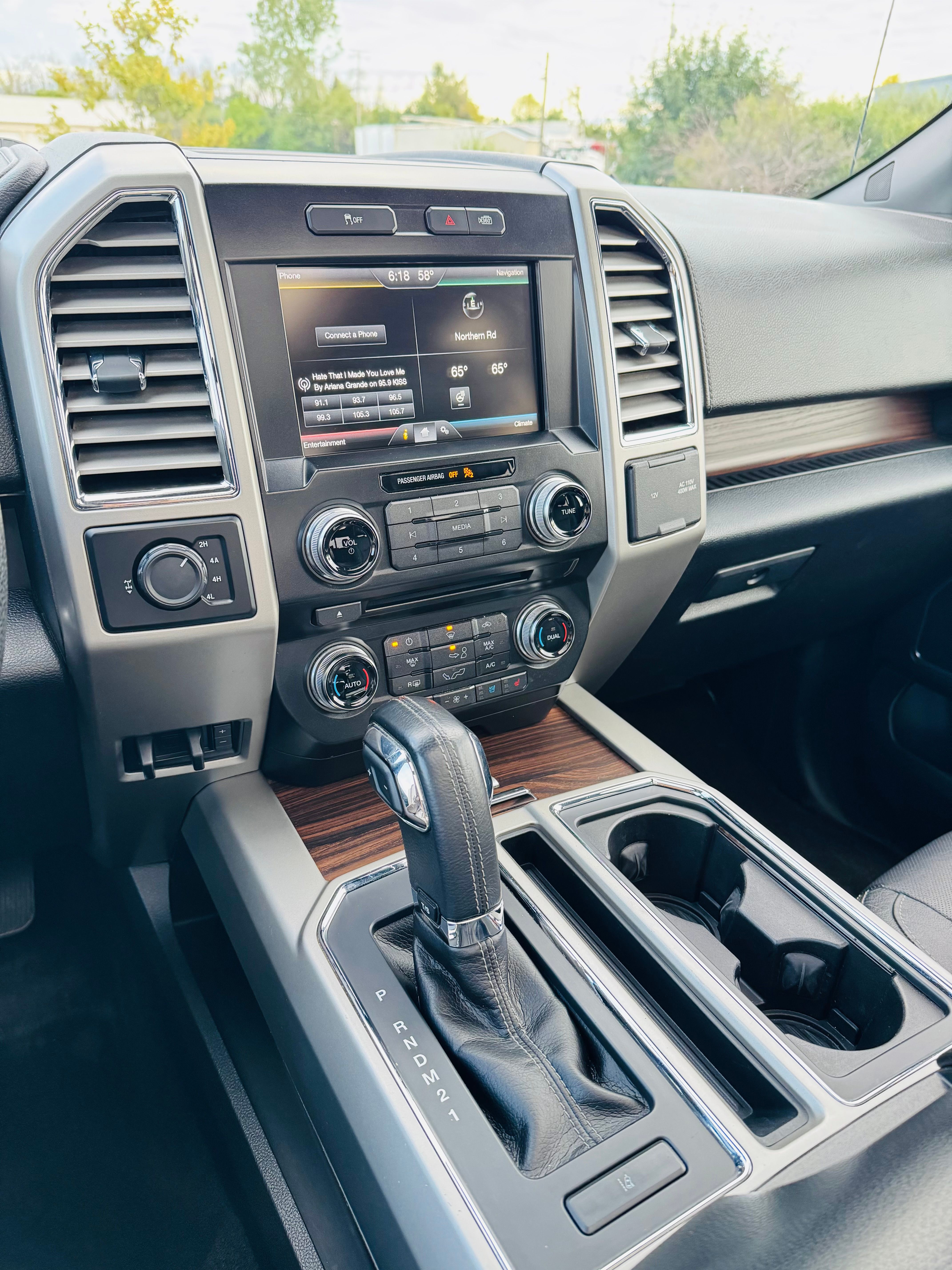 Used 2015 Ford F150 4x4 SuperCrew image 11