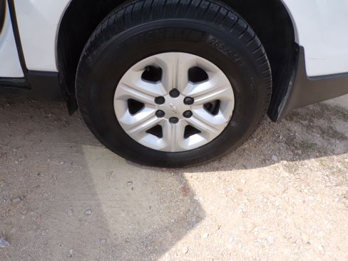 Used 2016 Chevrolet Traverse LS image 10