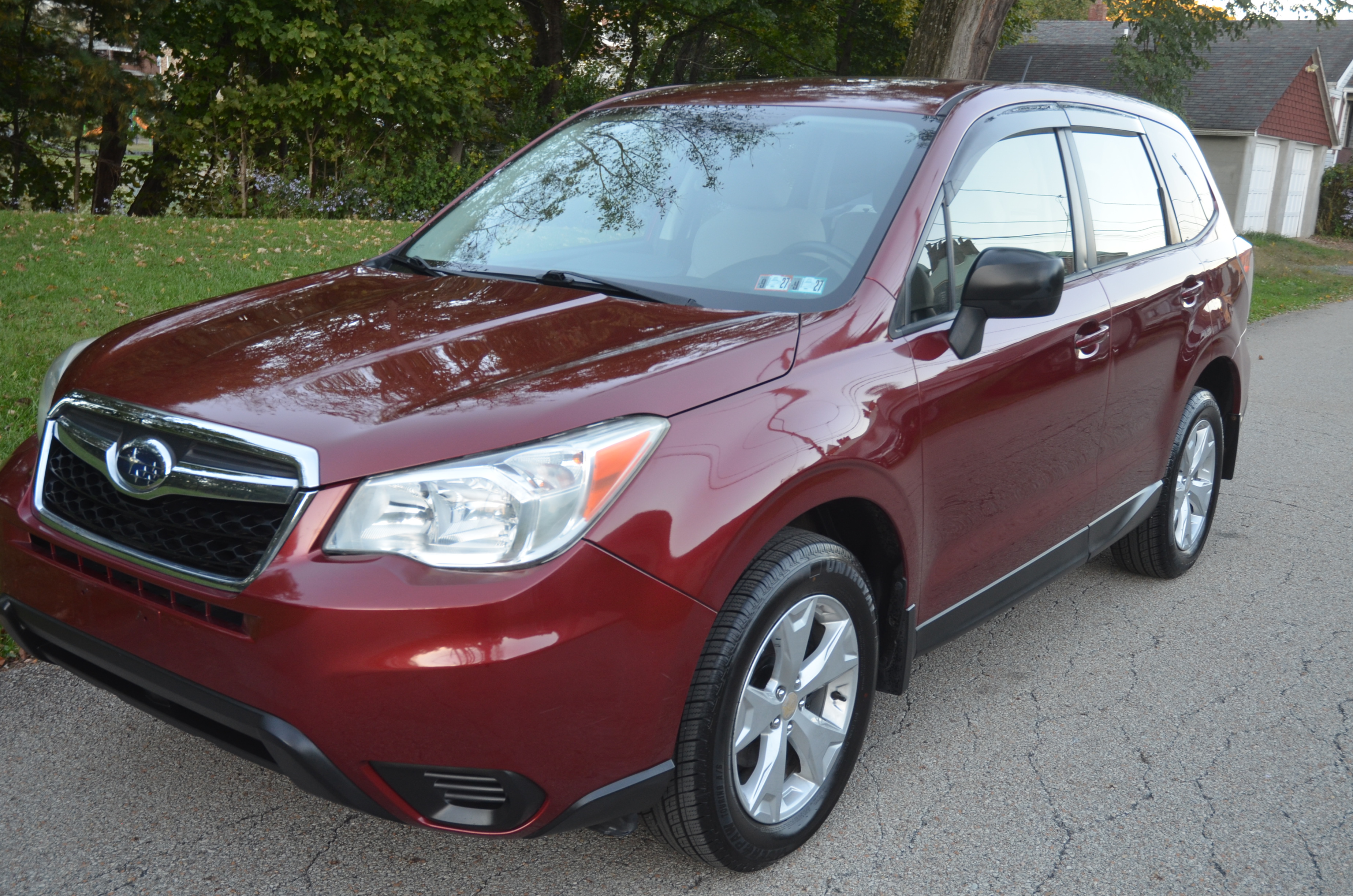 Used 2014 Subaru Forester 2.5i AWD/4WD image 2
