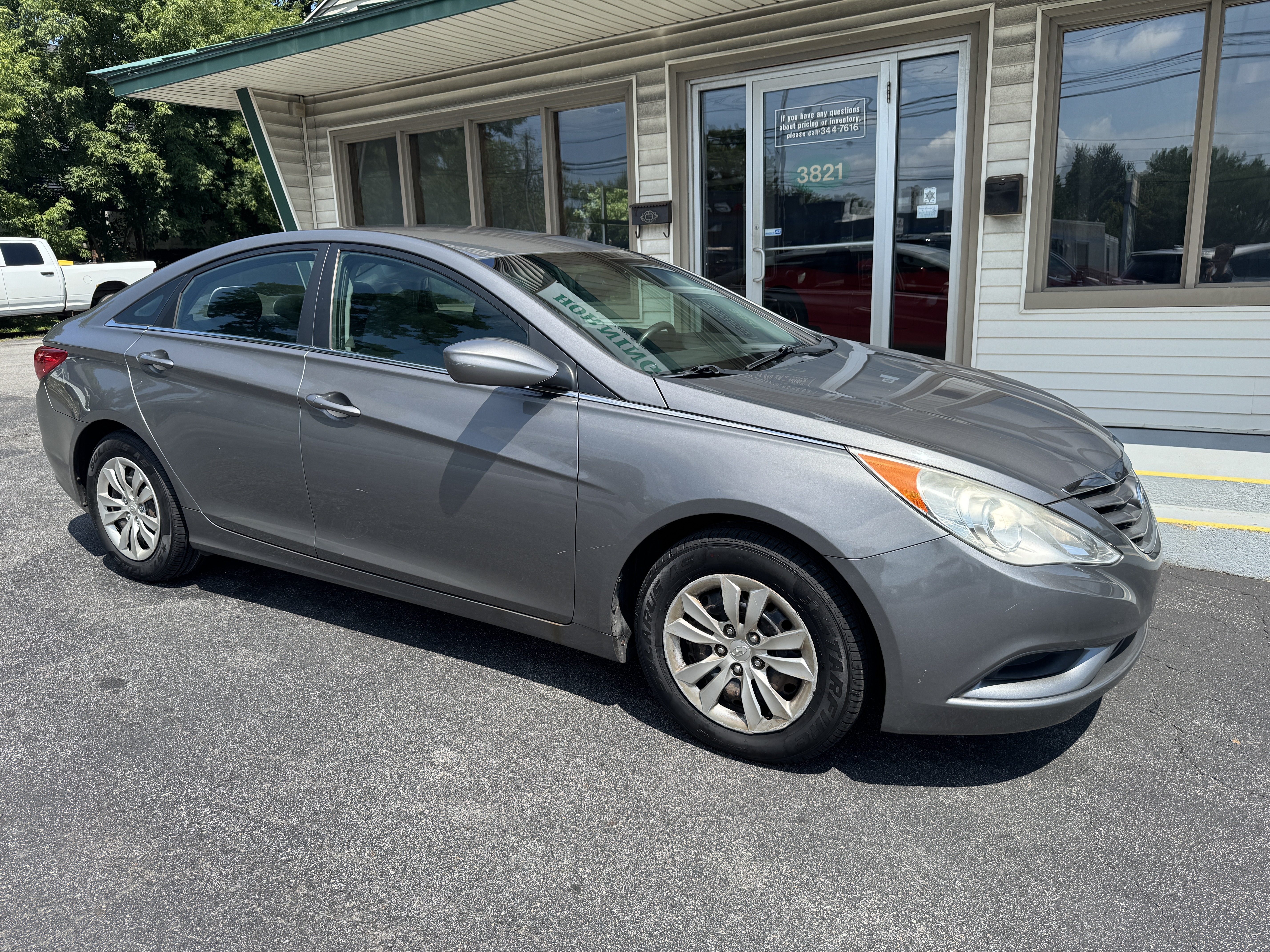 Used 2013 Hyundai Sonata GLS FWD image 2
