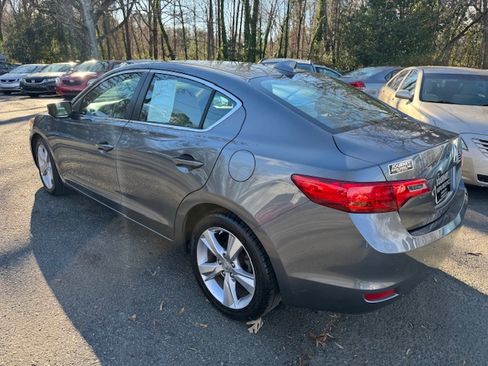 Used 2013 Acura ILX image 2