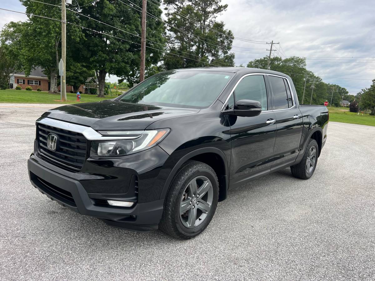 Used 2023 Honda Ridgeline AWD RTL-E image 1
